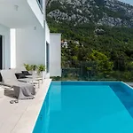 Zvizdan Villa